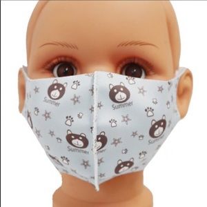 FREE WITH BUNDLE 🆕😷Face Mask for Kids- Bears 🐻